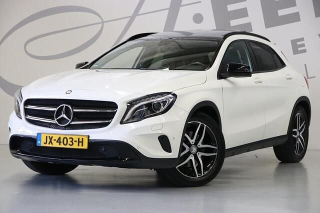 Wit Gebruikt 2015 Mercedes GLA250 SUV | € 22.950 (Eerlijke prijs) - Afbeelding 1/4