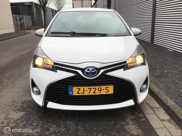 Occasion Toyota Yaris Hybrid 2017 Wit Hatchback