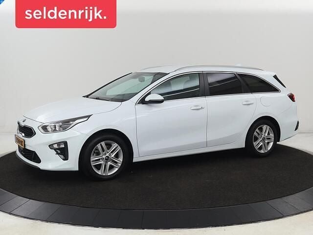 Wit Gebruikt 2020 Kia Ceed Hatchback | € 13.700 (Super prijs) - Afbeelding 1/4