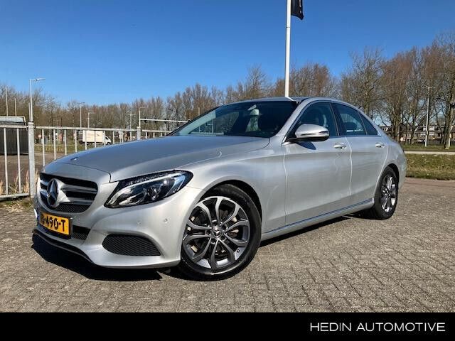 Grijs Gebruikt 2017 Mercedes C180 Sport Edition Sedan | € 20.995 (Goede deal) - Afbeelding 1/4