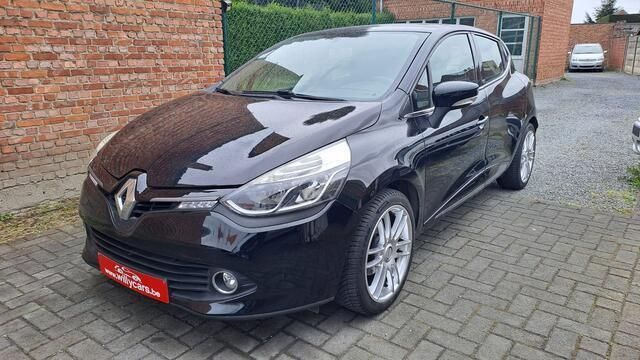 Zwart Gebruikt 2014 Renault Clio R.S. Hatchback | € 7.900 (Iets duurder) - Afbeelding 1/4
