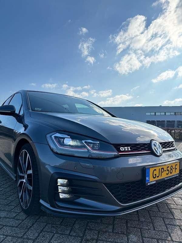 Grijs Gebruikt 2017 VW Golf VII GTI Hatchback | € 19.999 (Super prijs) - Afbeelding 1/4