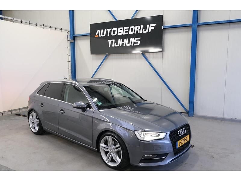 Grijs Gebruikt 2013 Audi A3 Attraction Hatchback | € 9.750 (Eerlijke prijs) - Afbeelding 1/4
