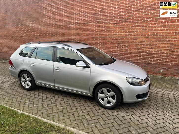Occasion 2010 VW Golf VI Comfortline Hatchback | € 2.450 (Goede deal) - Afbeelding 1/4