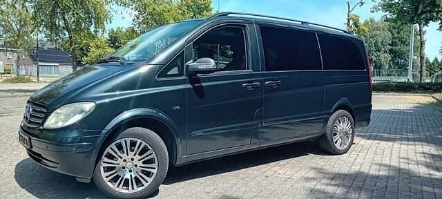 Zwart Gebruikt 2008 Mercedes Viano MPV | € 9.975 (Eerlijke prijs) - Afbeelding 1/4