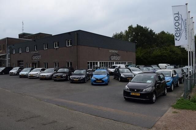 Grijs Gebruikt 2022 Peugeot 108 Active Hatchback | € 10.950 (Eerlijke prijs) - Afbeelding 1/4