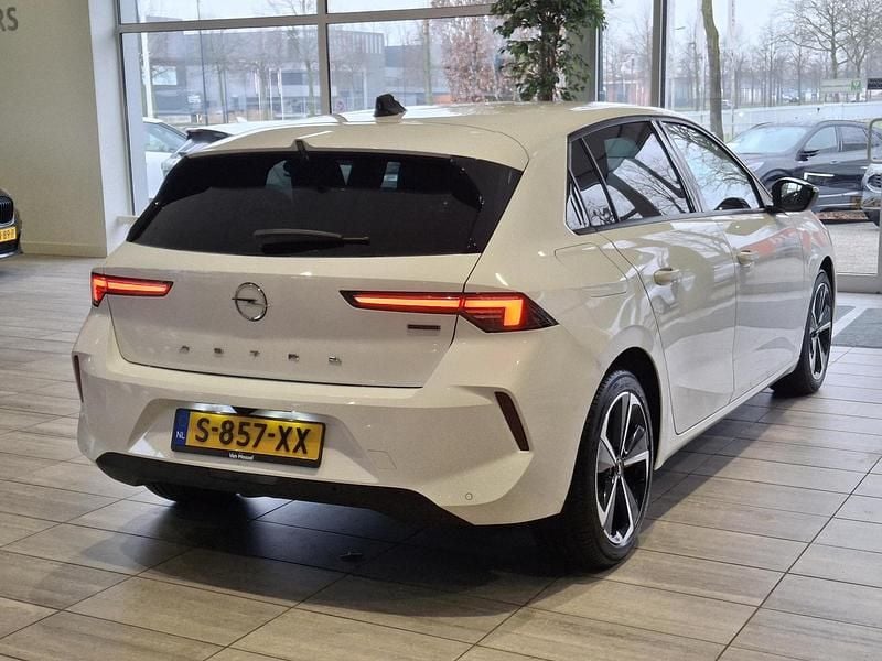 Occasion Opel Astra Edition 181 PK (133 kW) 2022 Wit Hatchback