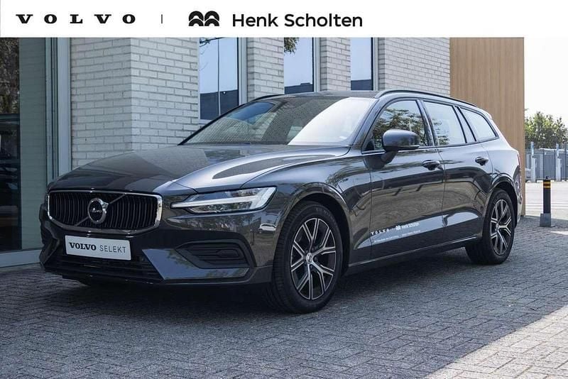 Grijs, metallic lak Gebruikt 2024 Volvo V60 Stationwagen | € 37.950 (Eerlijke prijs) - Afbeelding 1/3