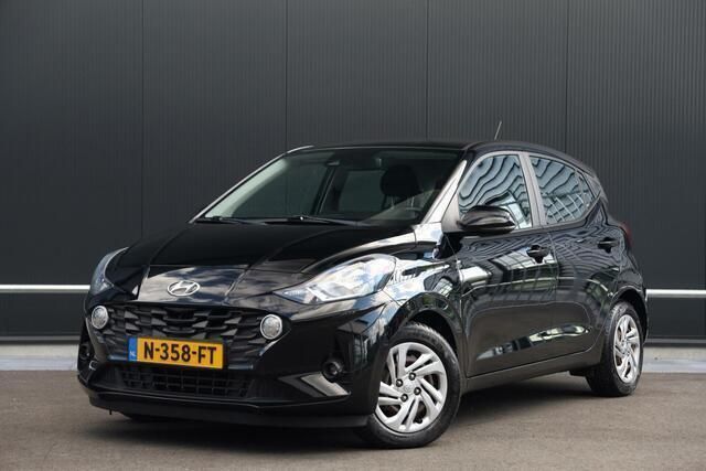 Zwart Gebruikt 2021 Hyundai i10 Comfort Hatchback | € 12.800 (Iets duurder) - Afbeelding 1/4
