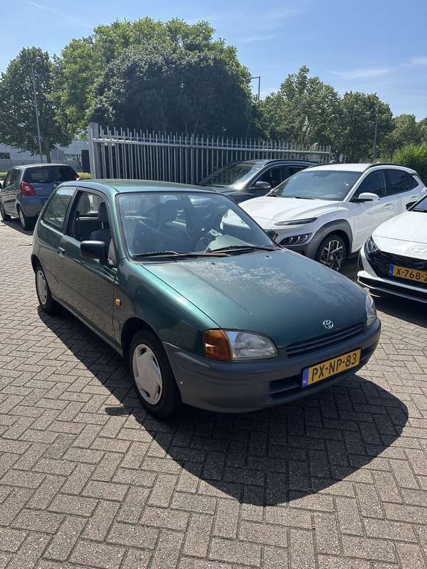 Gebruikt 1997 Toyota Starlet Hatchback | € 2.000 (Goede deal) - Afbeelding 1/4