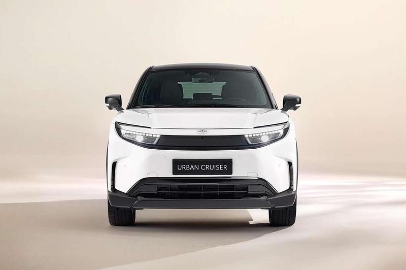 Overige Nieuw 2025 Toyota Urban Cruiser Active SUV | € 30.995 (Eerlijke prijs) - Afbeelding 1/2