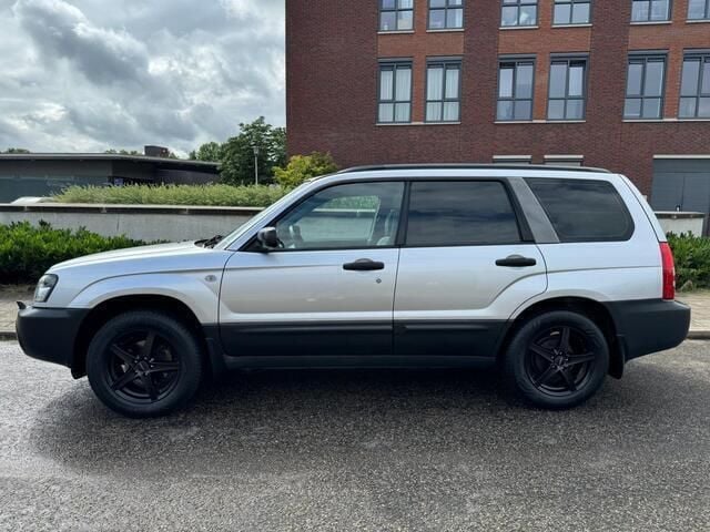 Occasion Subaru Forester 125 PK (91 kW) 2006 Grijs, metallic lak SUV