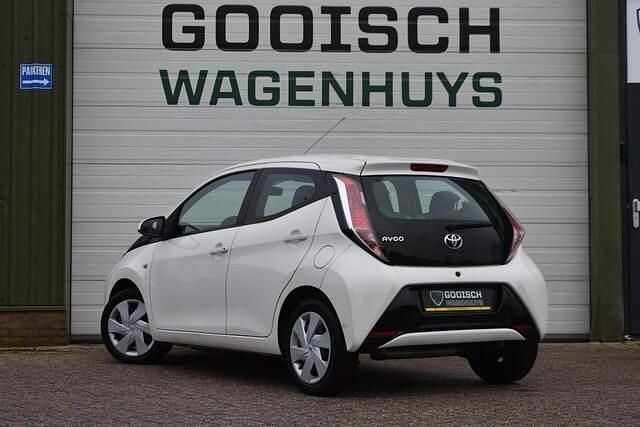 Occasion Toyota Aygo 69 PK (50 kW) 2018 Wit Hatchback