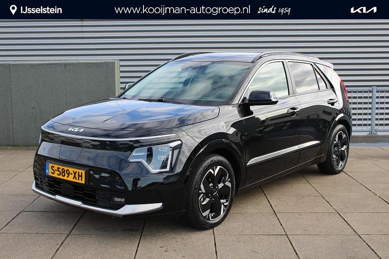 Zwart Occasion 2023 Kia e-Niro SUV | € 33.549 (Duur) - Afbeelding 1/4