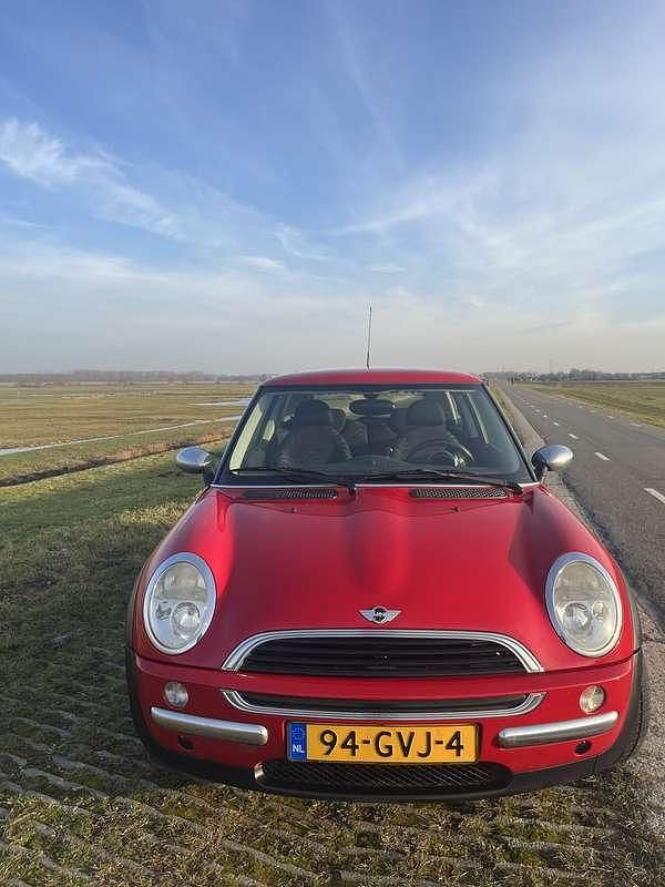 Occasion Mini Cooper 90 PK (66 kW) 2003 Rood Hatchback