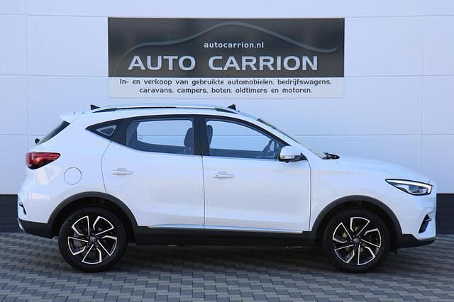 Occasion MG ZS Luxury 111 PK (81 kW) 2022 Wit Sedan