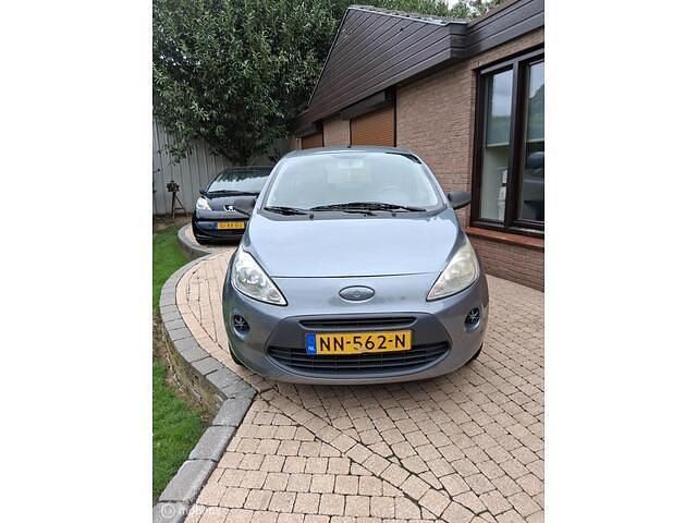 Grijs Occasion 2009 Ford Ka Trend Hatchback | € 2.250 (Eerlijke prijs) - Afbeelding 1/4