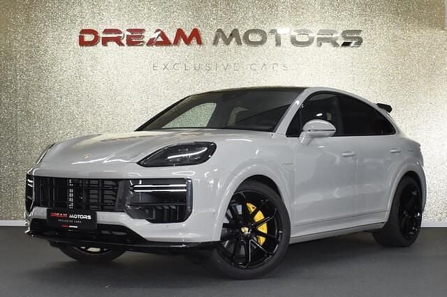 Grijs Occasion 2024 Porsche Cayenne Turbo GT SUV | € 124.950 - Afbeelding 1/3