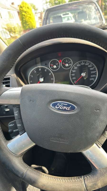 Grijs Gebruikt 2004 Ford C-MAX Trend MPV | € 1.750 (Eerlijke prijs) - Afbeelding 1/4