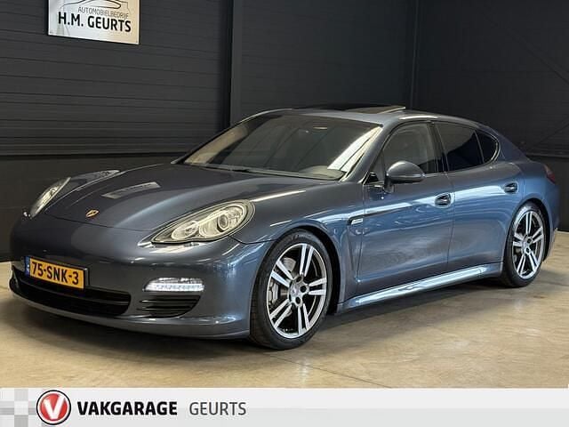 Blauw Gebruikt 2011 Porsche Panamera Sedan | € 28.750 (Goede deal) - Afbeelding 1/4