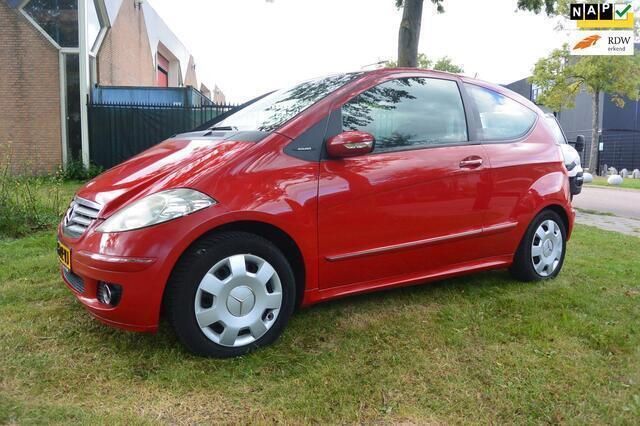 Rood Gebruikt 2005 Mercedes A150 Elegance MPV | € 2.250 (Eerlijke prijs) - Afbeelding 1/4