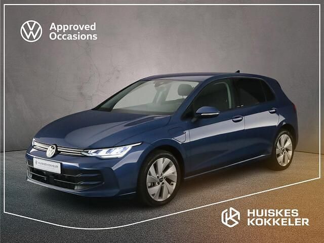 Blauw Occasion 2025 VW Golf VIII Edition Hatchback | € 31.900 (Goede deal) - Afbeelding 1/4