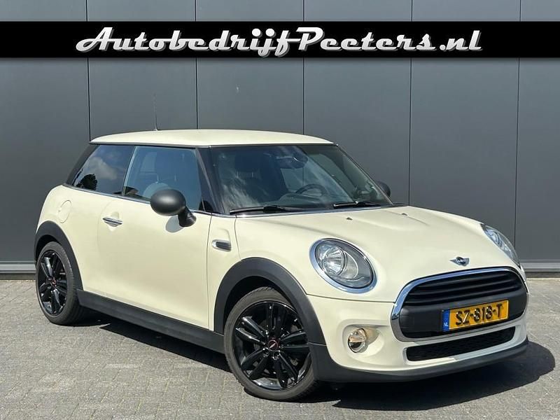 Wit Gebruikt 2016 Mini ONE Chili Hatchback | € 10.950 (Eerlijke prijs) - Afbeelding 1/4