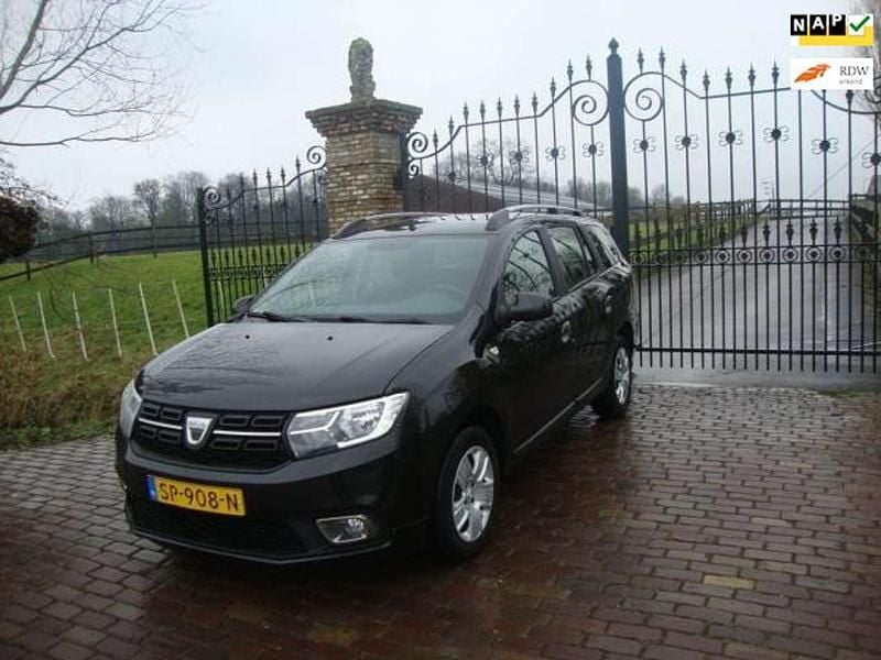 Zwart Gebruikt 2018 Dacia Logan MCV Lauréate MPV | € 7.395 (Iets duurder) - Afbeelding 1/4