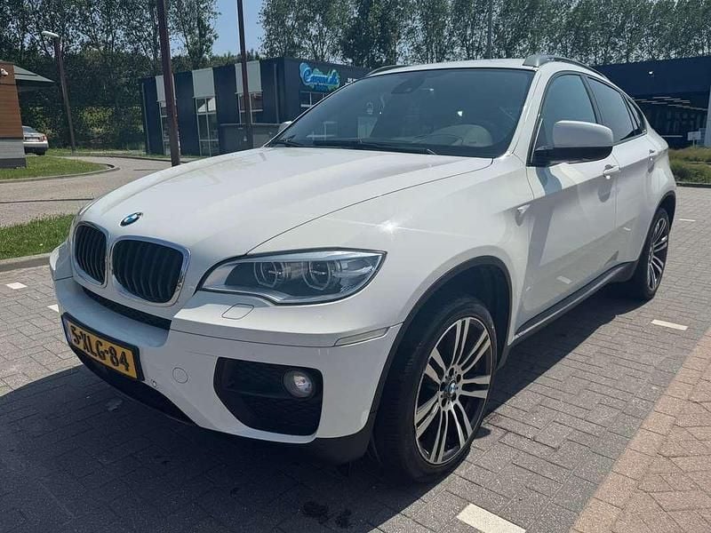 Wit Gebruikt 2014 BMW X6 M Sport SUV | € 19.500 - Afbeelding 1/4