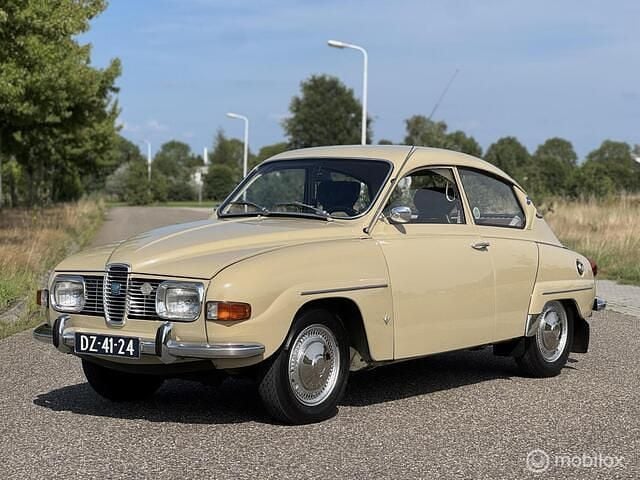 Bruin Gebruikt 1969 Saab 96 | € 17.950 - Afbeelding 1/4