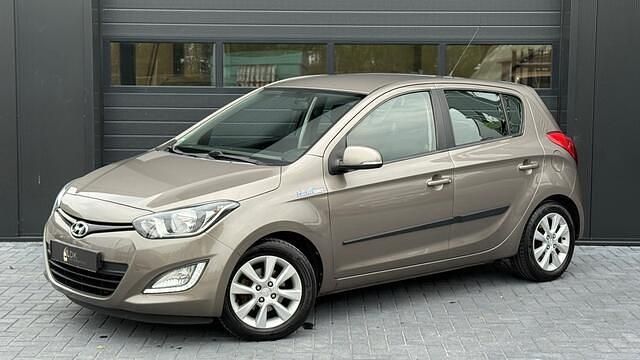 Bruin Gebruikt 2014 Hyundai i20 Hatchback | € 5.995 (Eerlijke prijs) - Afbeelding 1/4