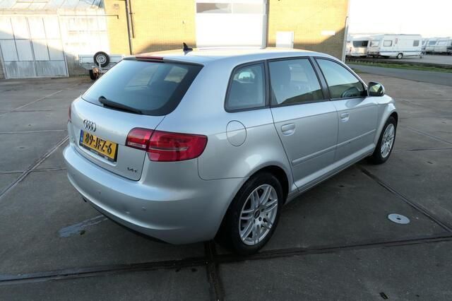 Occasion Audi A3 Sportback Attraction 125 PK (91 kW) 2009 Grijs Hatchback