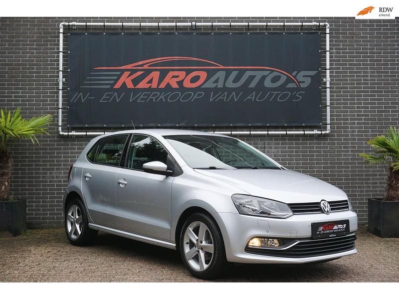 Grijs (metallic) Gebruikt 2014 VW Polo Highline Hatchback | € 9.450 (Eerlijke prijs) - Afbeelding 1/4