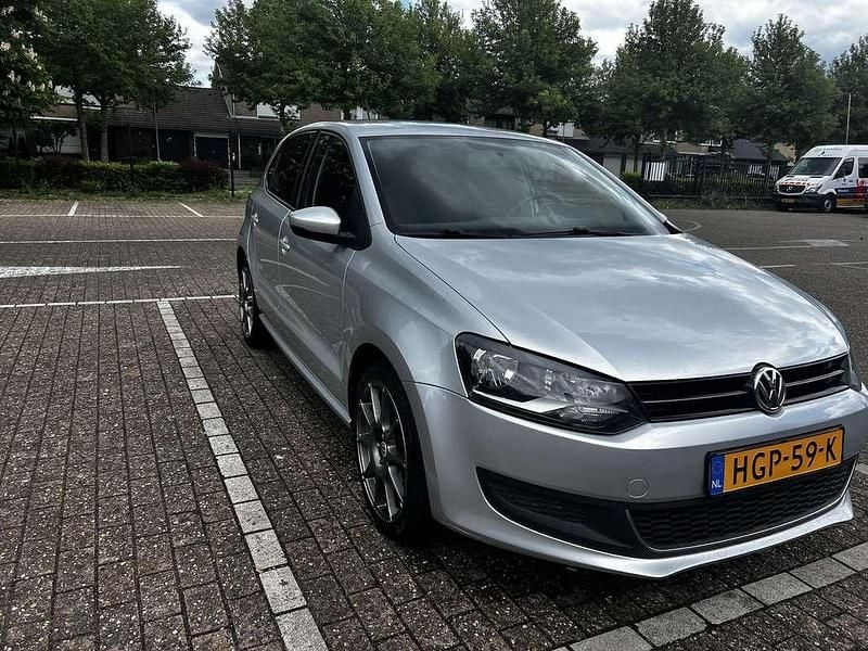 Gebruikt 2011 VW Polo Comfortline Sedan | € 5.050 (Goede deal) - Afbeelding 1/4