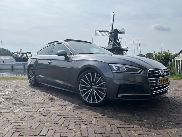Grijs Gebruikt 2018 Audi A5 Sportback S-Line Hatchback | € 24.950 (Duur) - Afbeelding 1/4