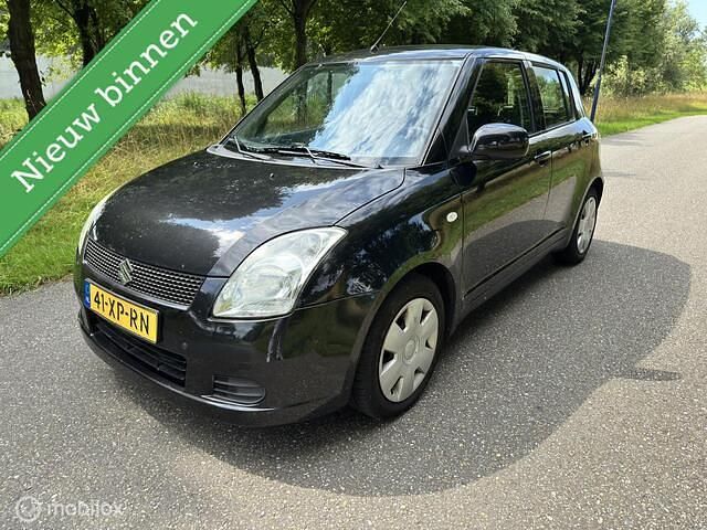 Zwart Gebruikt 2007 Suzuki Swift GLS Hatchback | € 3.199 (Eerlijke prijs) - Afbeelding 1/4
