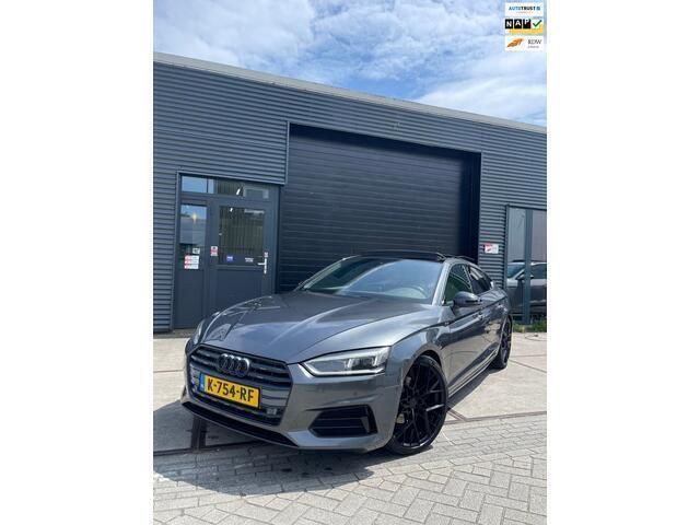 Grijs Gebruikt 2019 Audi A5 Sportback Design Hatchback | € 26.495 (Iets duurder) - Afbeelding 1/4