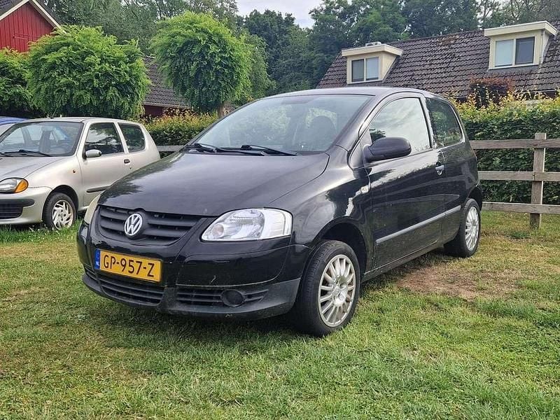 Occasion VW Fox Trendline 54 PK (39 kW) 2006 Zwart Hatchback