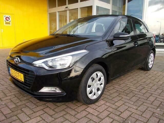 Zwart Occasion 2018 Hyundai i20 Hatchback | € 12.995 (Eerlijke prijs) - Afbeelding 1/4