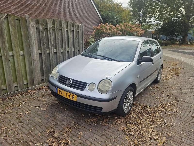 Gebruikt 2004 VW Polo GT Sedan | € 750 (Goede deal) - Afbeelding 1/3