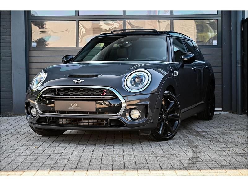 Grijs Gebruikt 2019 Mini Cooper Clubman Chili Stationwagen | € 26.500 (Eerlijke prijs) - Afbeelding 1/4
