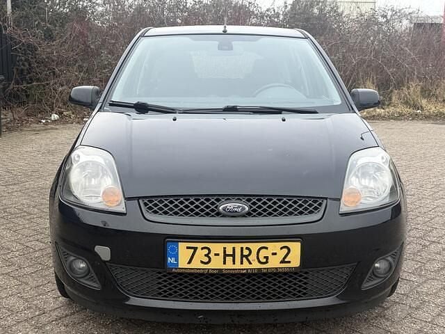 Occasion Ford Fiesta Futura 69 PK (50 kW) 2009 Zwart Hatchback