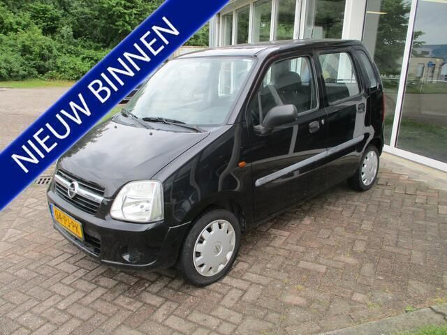 Zwart Gebruikt 2004 Opel Agila Essentia Hatchback | € 1.660 (Eerlijke prijs) - Afbeelding 1/4