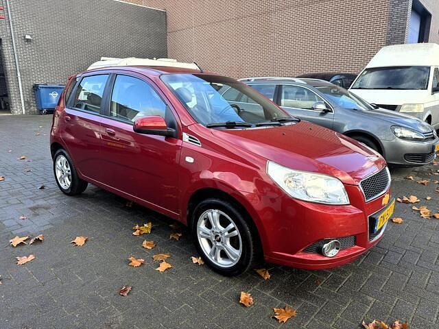 Occasion Chevrolet Aveo LS 101 PK (74 kW) 2010 Rood Hatchback