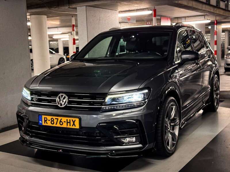 Grijs Gebruikt 2018 VW Tiguan Highline SUV | € 26.750 (Duur) - Afbeelding 1/4