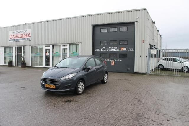 Occasion Ford Fiesta Style 80 PK (58 kW) 2015 Grijs Hatchback