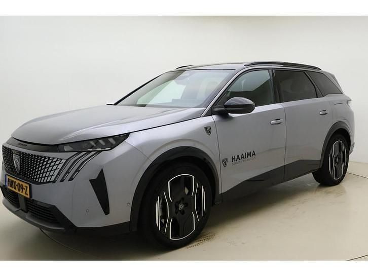 Grijs Gebruikt 2025 Peugeot e-5008 Avantage SUV | € 48.645 (Eerlijke prijs) - Afbeelding 1/4