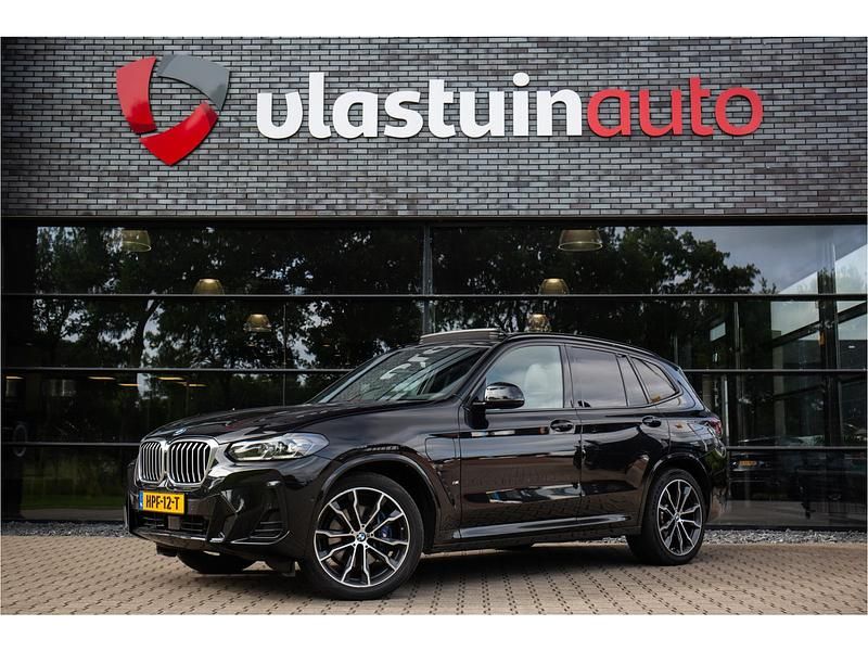 Zwart Gebruikt 2023 BMW X3 Executive SUV | € 51.750 (Goede deal) - Afbeelding 1/4