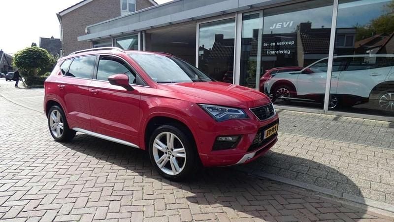 Rood Gebruikt 2020 Seat Ateca FR SUV | € 21.950 - Afbeelding 1/4