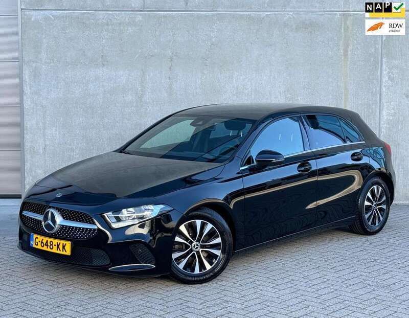 Zwart Gebruikt 2019 Mercedes A160 Hatchback | € 17.790 (Goede deal) - Afbeelding 1/4